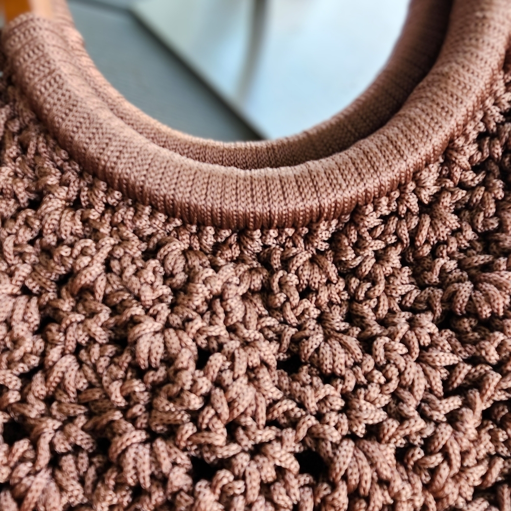 ❌️SOLD❌️ HOST PICK Crochet Lacey Brown Women's Bag - Picture 7 of 8